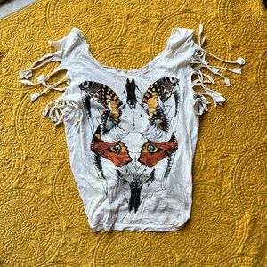 Boho backless tee with desert inspired design